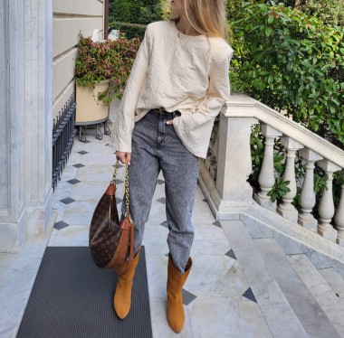 Bella Cream Longsleeve